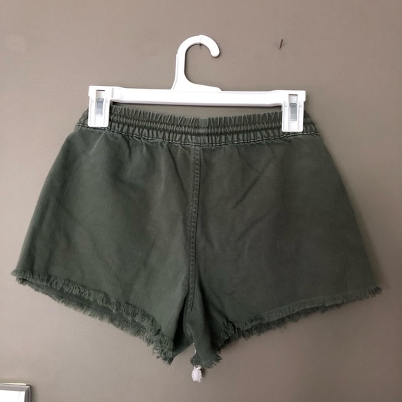 AERIE Green Frayed Denim Shorts With Elastic Waist & Pockets Size XS - Picture 4 of 6